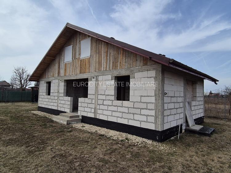 Caciulati, vanzare casa 3 camere la rosu, 400mp. teren - 3