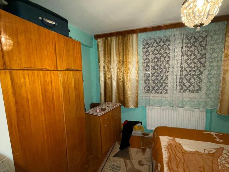 Apartament mobilat semidecomandat confort 1 central et3 gata de mutat