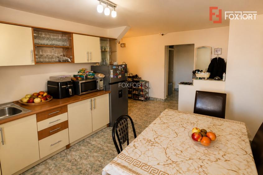 Apartament de vanzare cu 3 camere de 75 mp, zona Bucovina - 2