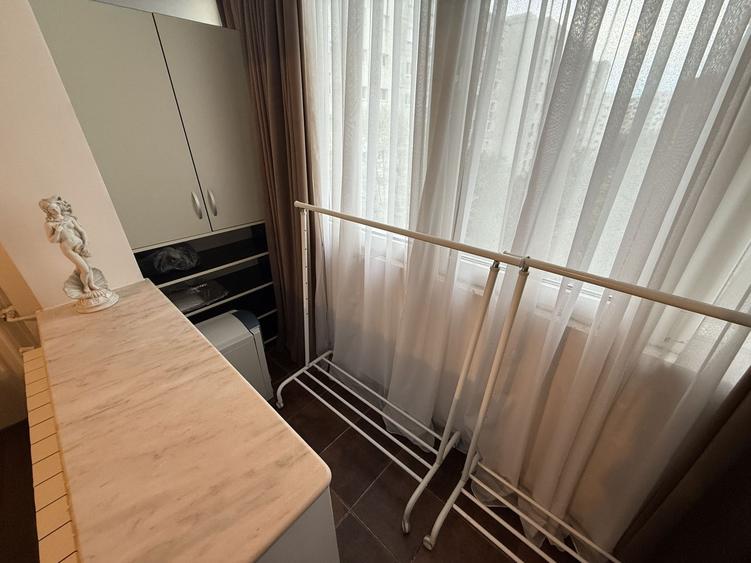 AP. 3 CAMERE- OBOR, MOBILAT/UTILAT MODERN, BOILER, CURAT