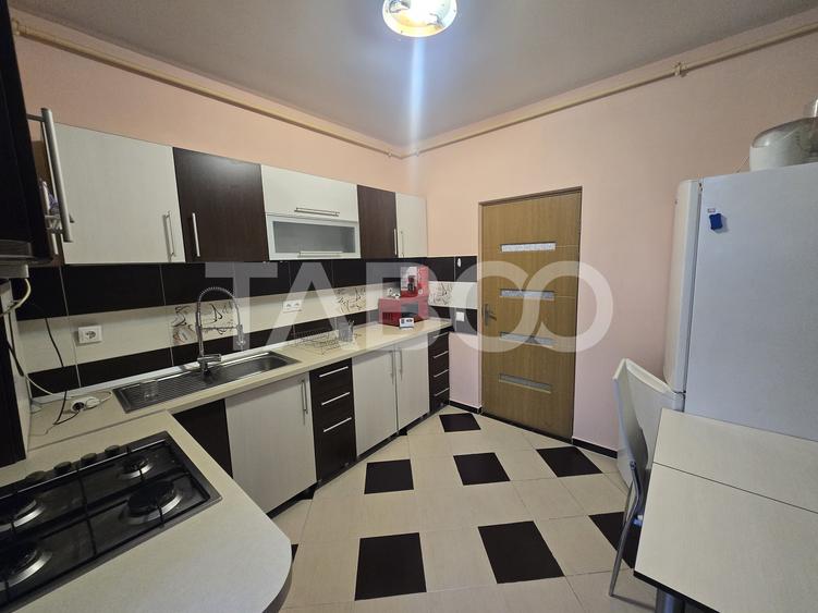 Apartament 3 camere de inchiriat decomandat 71mpu zona Turnisor Sibiu