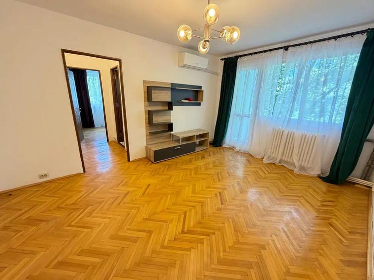 Apartament 3 camere, mobilat și utilat – Podu Roș, lângă Palas, Etaj 3