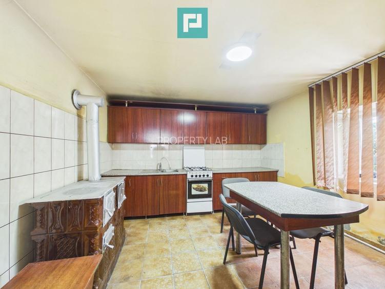 Casă complet modernizată, P+1 în Buteni, Arad - 31
