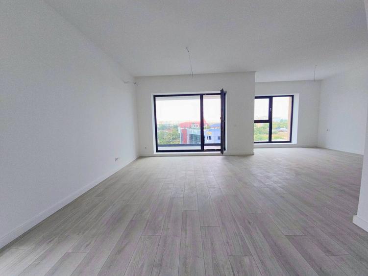 Studio Dublu High Garden East, Sector 2