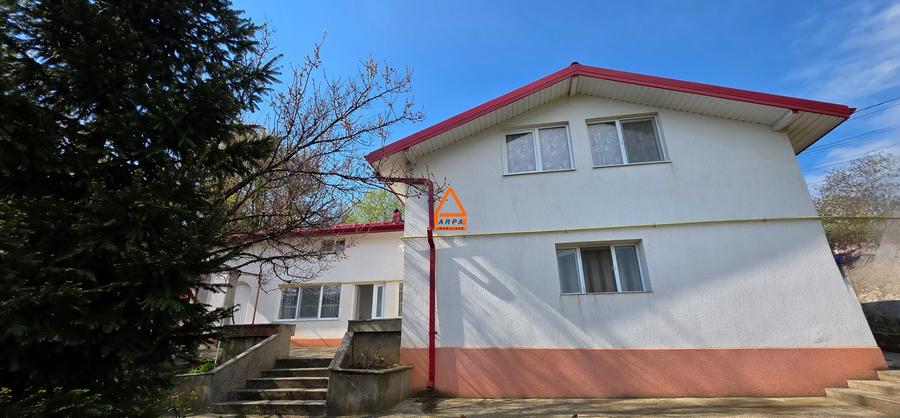 Casa - P+M - 228 mp , teren - 1024 mp - Bucium