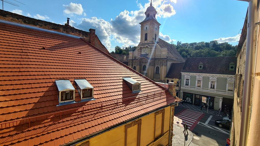 Garsoniera suprafata mare - centrul istoric - imobil reabilitat 2025