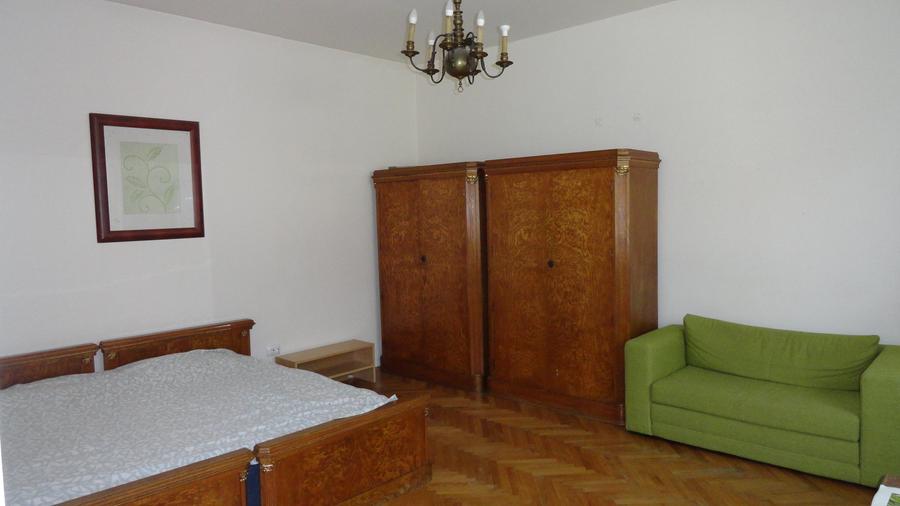 Apartament cu o camera situat in zona centrala, aproape de P-ta Avram Iancu