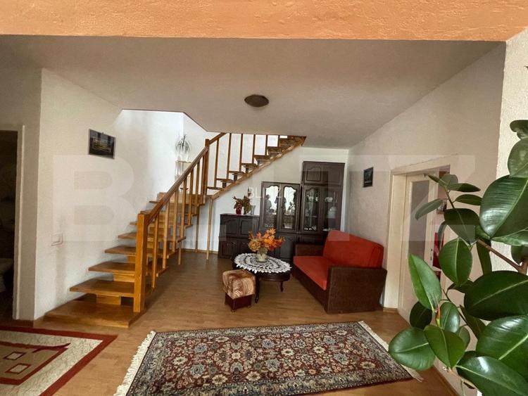 Casa cu 240  mp 8 camere cu teren 11 ari în Corunca - 5