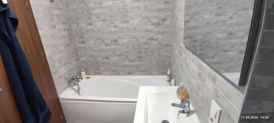 2 Camere l Decomandat l Mobilat si utilat l Parcare