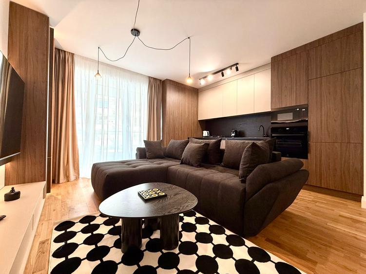 Apartament 3 camere cu o vedere la lac +1 parcare subteran-Lebada Lake Residence