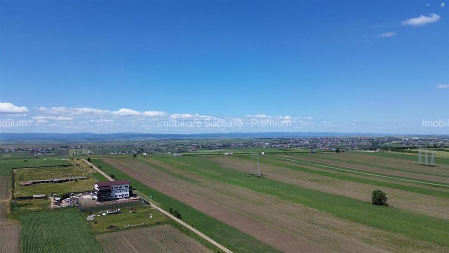 Teren Intravilan 36977 mp  E 85  Intrare in Municipiul Suceava De Vanzare 072781 - 11
