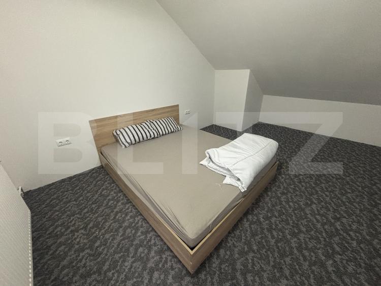 Casa de vanzare, 6 camere, 190 mp + teren de 5.000 mp - Carastelec