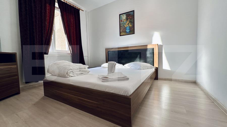 Apartament cu 3 camere, decomandat, etaj 3/4, dublă orientare, Rogerius