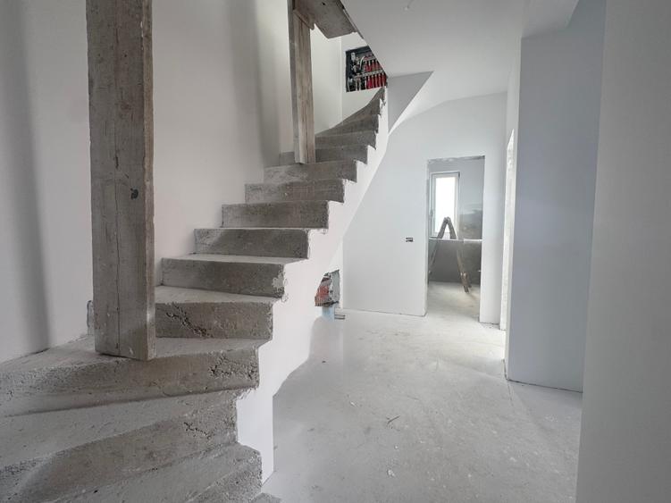 COMISION 0% | Casa cu panouri solare de 3,5 kw, în Mosnita Nouă