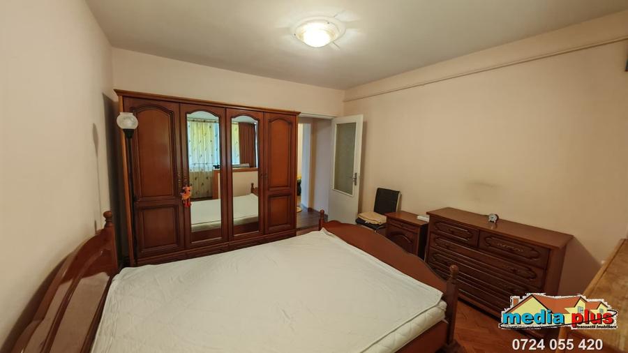 Apartament 3 camere decomandat, Tiglina II