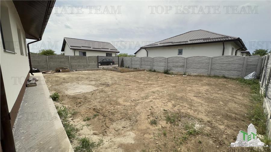 Casa individuala 4 camere pe parter, cu toate utilitatile si 400 mp de teren in