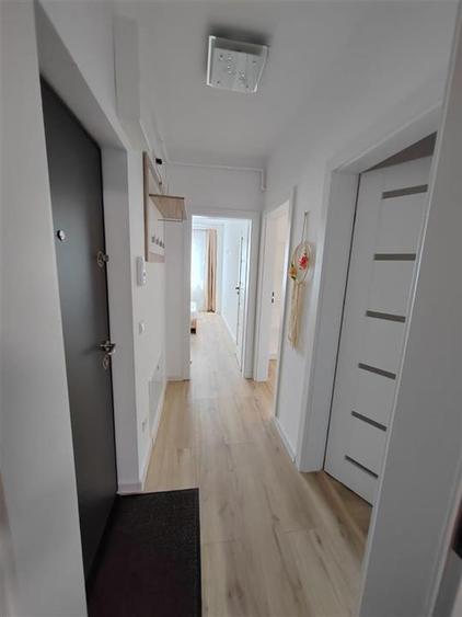 Apartament 3 camere 2 balcoane zona Turnisor
