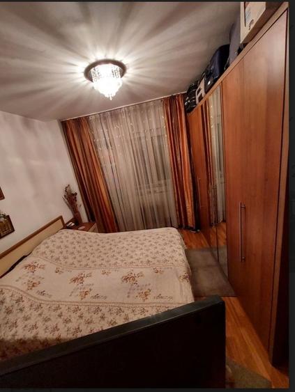 Apartament 3 camere, etaj 7, panoramic, boxă, zona Sebastian