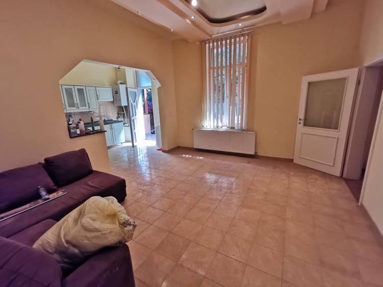 Piata Traian - Casa de 2 camere - Su: 70mp - Centrala Proprie