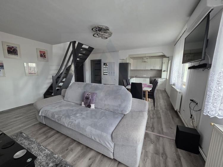 Apartament modern 3 camere 65 mp utili balcon zona Vasile Aaron