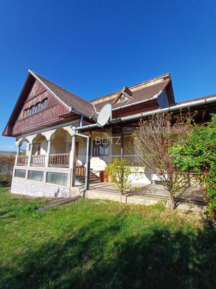 Casa renovabila cu 11508 mp teren, in Copaceni - 2