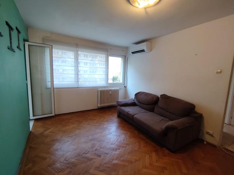 Apartament 3 camere semimobilat Metrou Parc Bazilescu