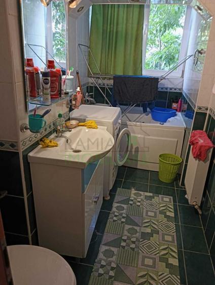 Apartament 2 camere decomandat ,49 mp, Parter, balcon, boxă