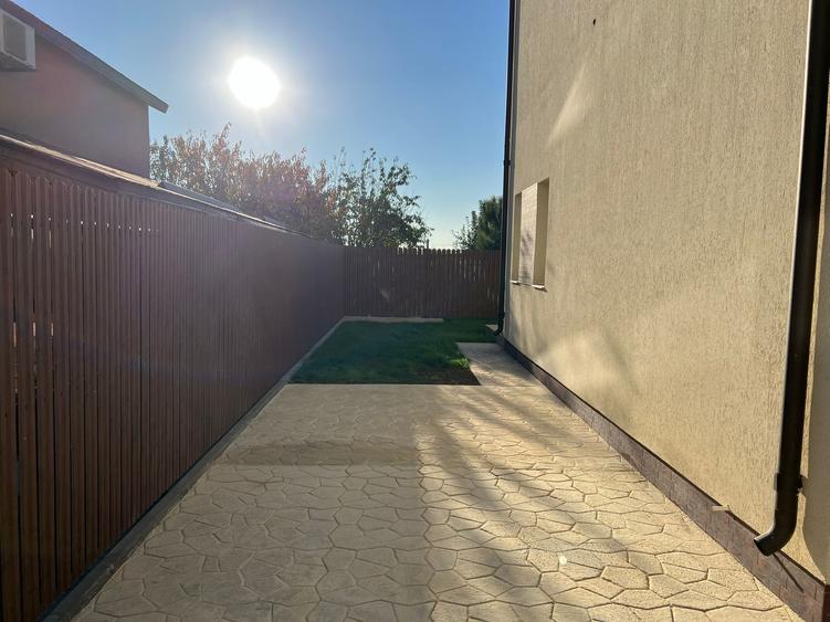 Casa individuala cu 4 camere si mansarda. Direct proprietar.
