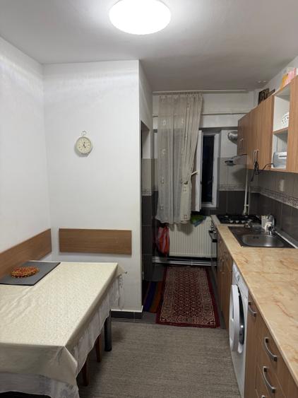 Apartament 3 camere la parter pretabil cabinet