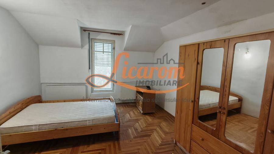 Casa PRETABILA DESTINATIE COMERCIALA,Brasovul Vechi,P+E, 3 cam