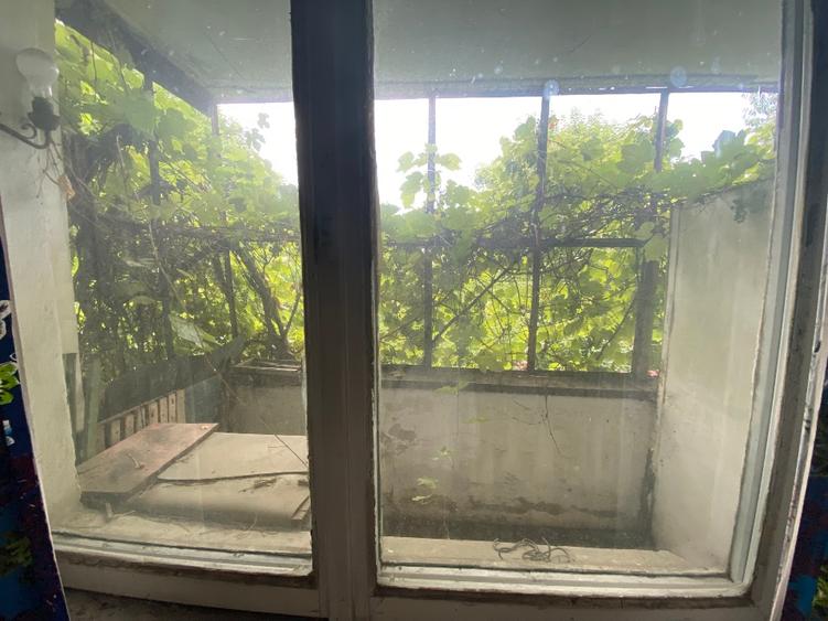 Vand apartament cu 3 camere vis a vis de kfc