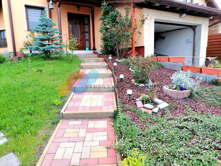 Casă individuală  170mp, teren 585 mp, Chinteni