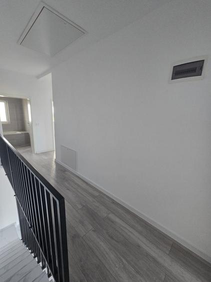 Duplex de Închiriat 4 camere 2 băi 700€ lângă Carrefour