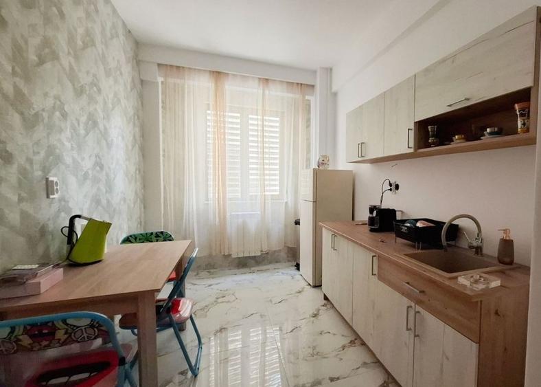 Apartament exclusivist 4 camere-decomadat-zona Primăverii