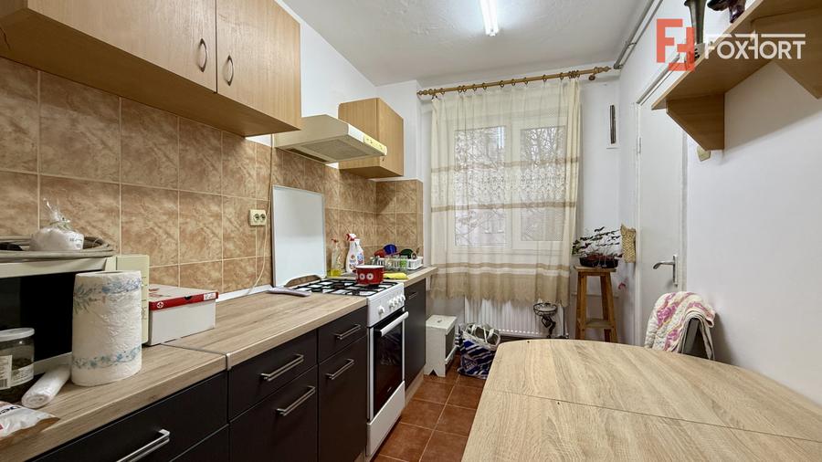Apartament cu 3 camere si 2 bai de inchiriat, zona Circumvalatiuni