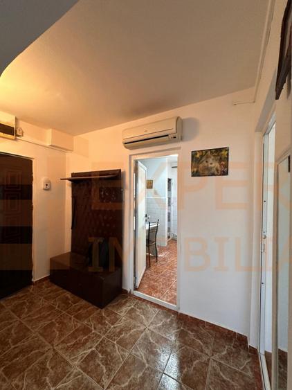 Apartament 4 Camere de Vânzare în Inel I - Constanța | Decomandat