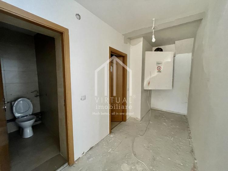 Spatiu comercial cu 8 camere, 5 bai, terasa - zona Centrala