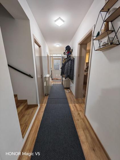 Vila Individuala 4 camere - anexa +curte libera 200mp Otopeni