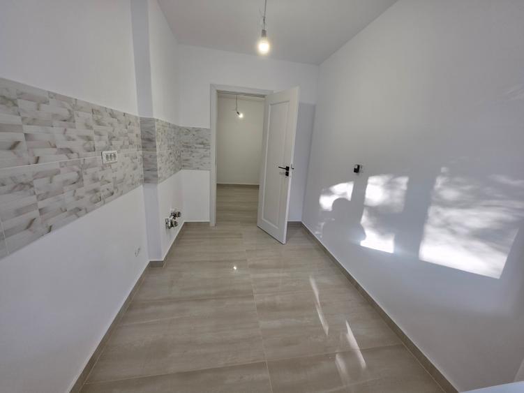 Baba Novac,1 0 minute metrou Dristor sau Piata Muncii, Sectia 12, 2 balcoane