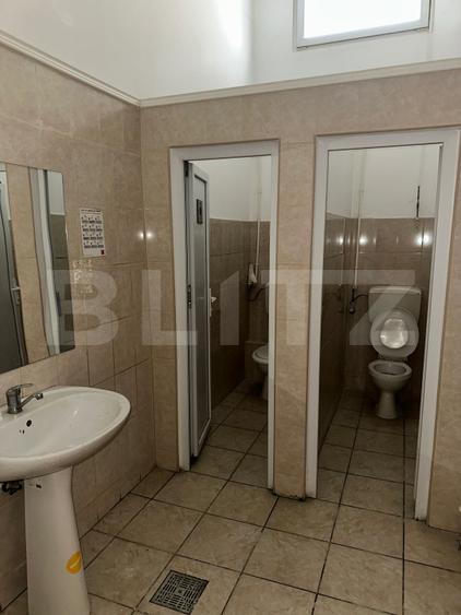 Spațiu comercial de închiriat, 120 mp, vitrină mare – zona Liceul Auto, Deva