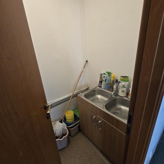 Apartament Adama( pretabil cabinet medical)