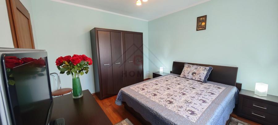 Casa spatioasa. Pretabil si pt. clinica, invatamant, camin varstnici.