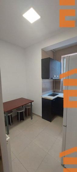 Apartament 2 Camere de Vânzare în Compozitori | Decomandat | 55 mp