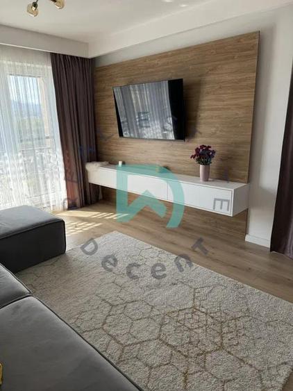 Apartament 3 camere, Coresi, Tractorul