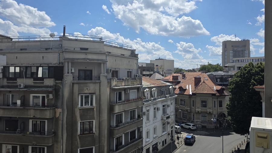 Garsoniera cu aer interbelic Batistei, et. 4. Centrala