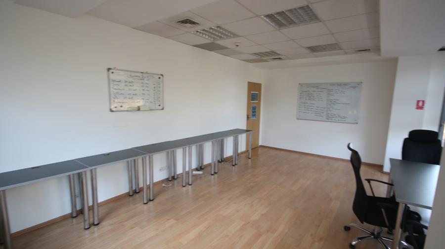 De inchiriat spatiu cu destinatie birouri,Complex studentesc
