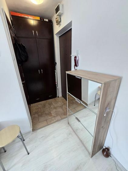 Garsoniera Piata Alba Iulia renovata si mobilata