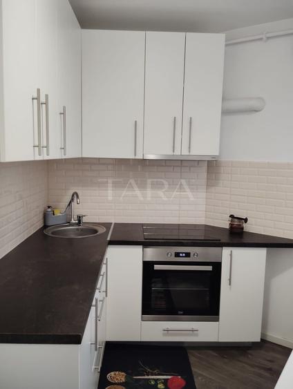 Apartament 4 Camere, pe doua niveluri, Central Apahida.