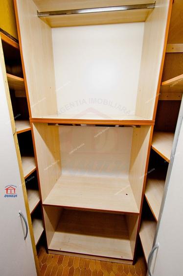 Vanzare apartament cu 2 camere, centru( Egreta, bloc din 90''), parter