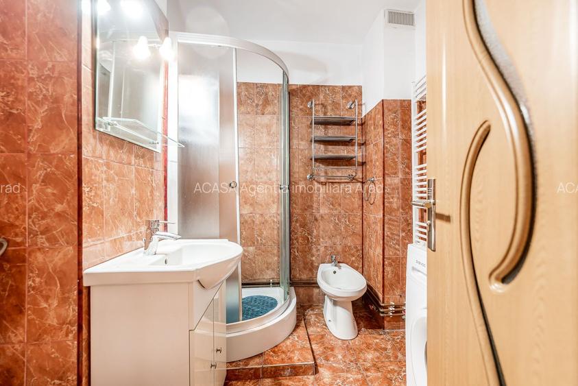 Apartament 3 camere, etaj 1, zona Băncilor / Podgoria